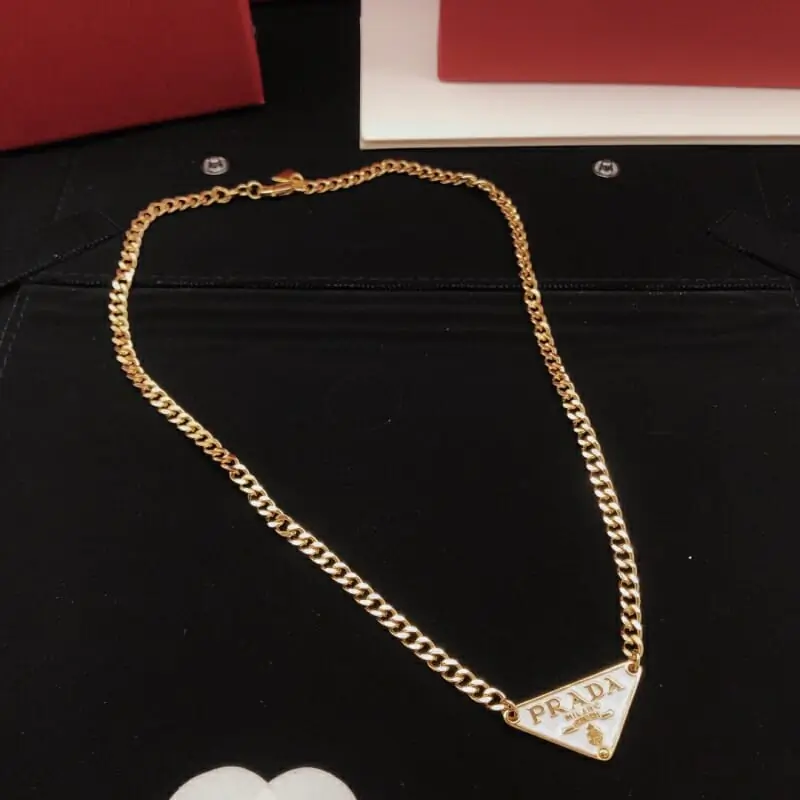 prada collier s_121a1552